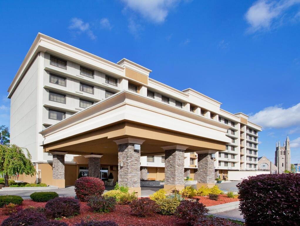 Holiday Inn Niagara Falls State Park Entry, an IHG Hotel