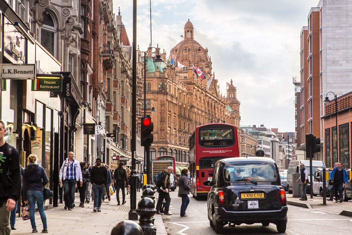 United kingdom Family visit Visa feature