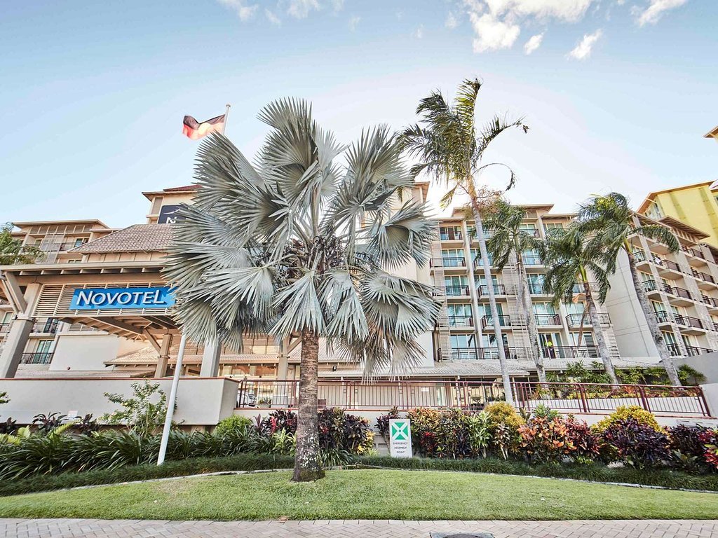Novotel Cairns Oasis Resort