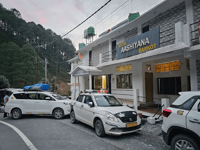 Rigveda Luxury Cottages / Monkey Tail / Yantra Resort / Camp Advanta/Shivalinga Resort/Camp Nirvana