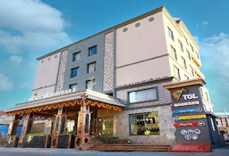 Hotel The Grand Ladhukara 