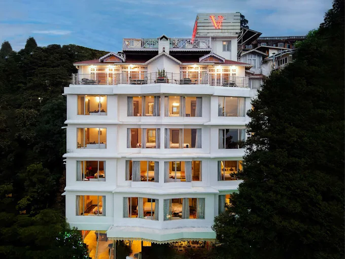  Hotel Viceroy or similar