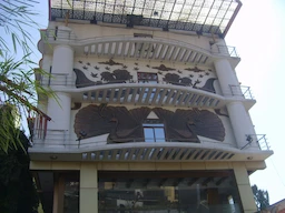  GoldenMetroHotel