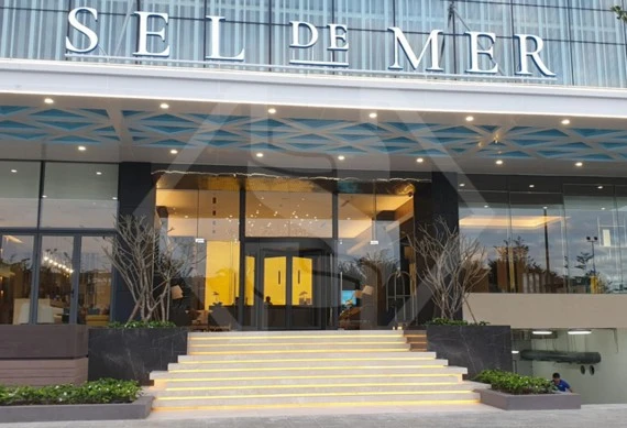 Sel de Mer Hotel & Suites