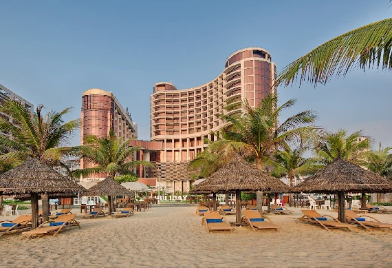 Holiday Beach Hotel Danang