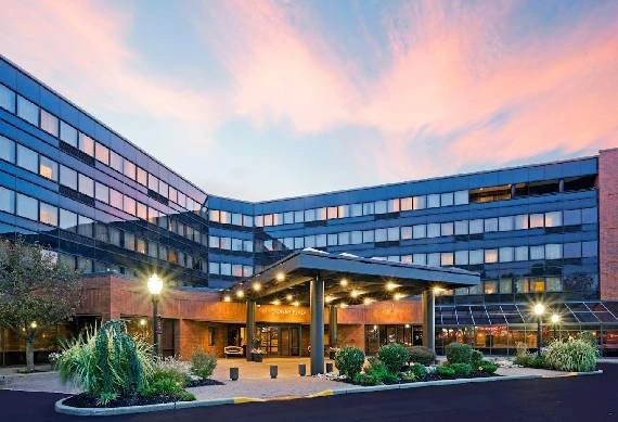 Crowne Plaza Edison, an IHG Hotel