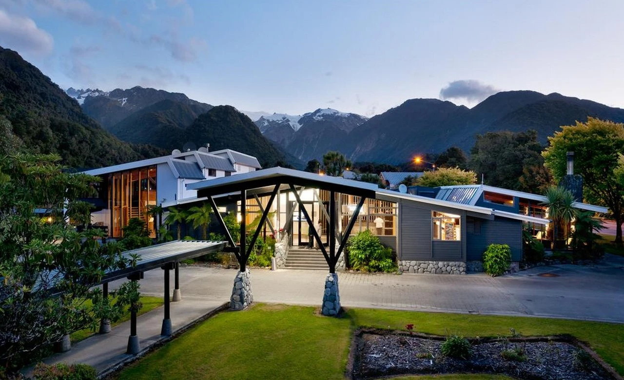 Scenic Hotel Franz Josef Glacier