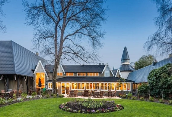 Chateau on the Park