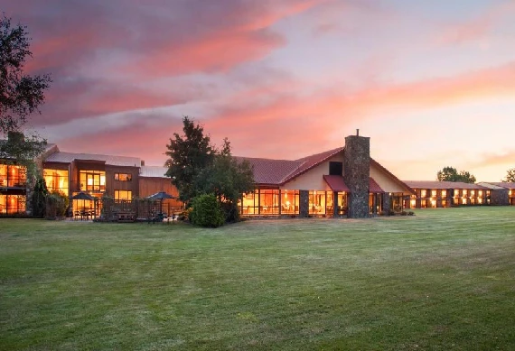 Distinction Mackenzie Country Hotel Twizel