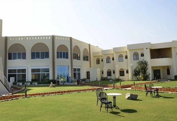 Resort Sur Beach Holiday