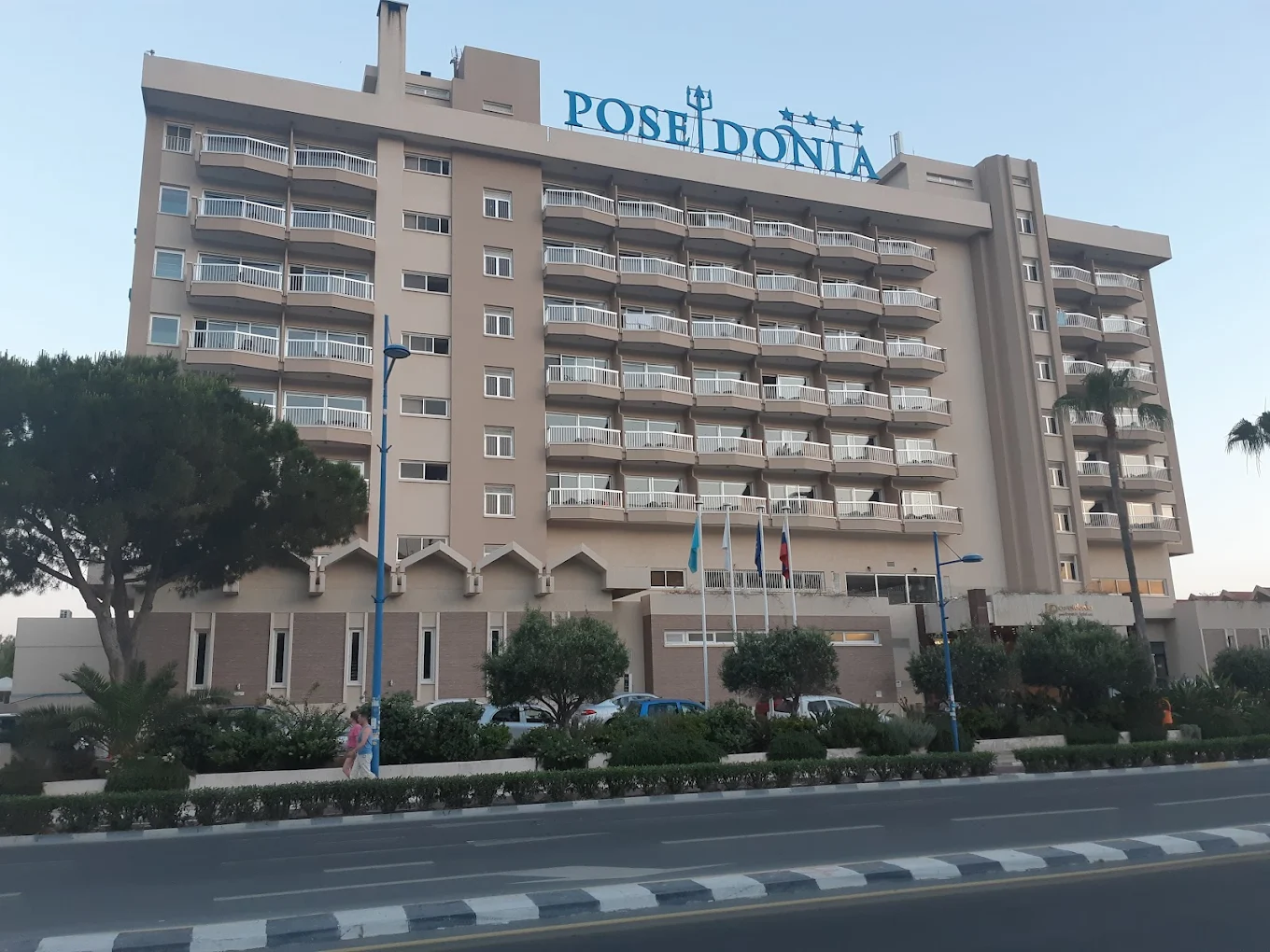 Poseidonia Beach Hotel